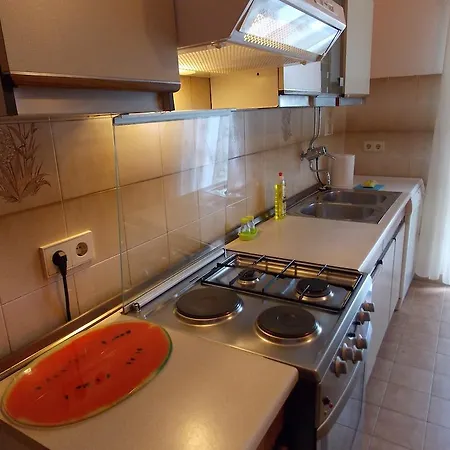 Arina Apartman *